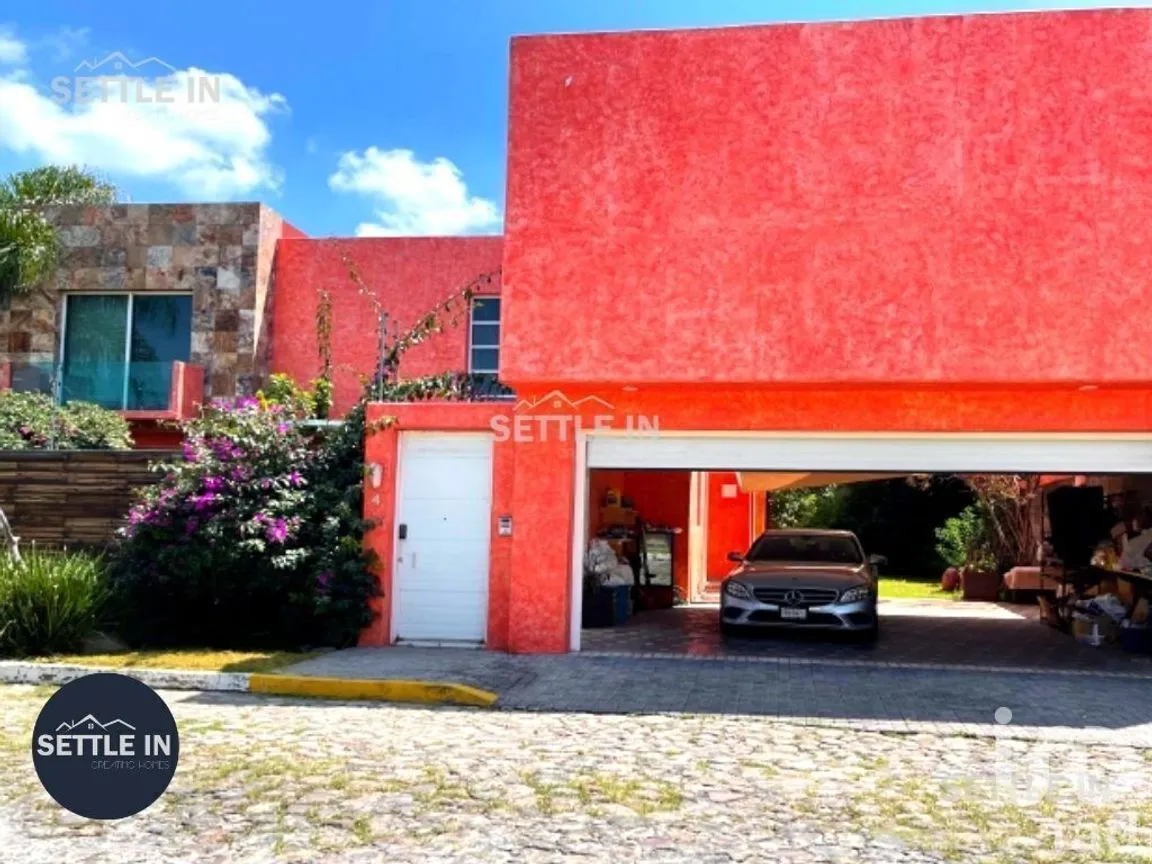 Casa en Venta en Santa Cruz Guadalupe, Puebla, Puebla