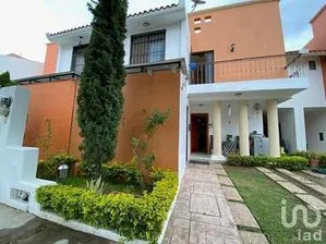 NEX-212166 - Casa en Venta, con 3 recamaras, con 2 baños en Lomas Verdes, CP 29096, Chiapas.