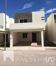 NEX-208441 - Casa en Venta, con 3 recamaras, con 3 baños, con 221.91 m2 de construcción en Las Villas Residencial, CP 81271, Sinaloa.