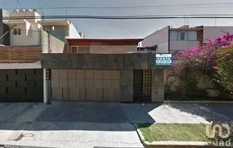 NEX-210937 - Casa en Venta, con 3 recamaras, con 3 baños, con 570 m2 de construcción en Lomas de Tecamachalco, CP 53950, Estado De México.