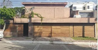 NEX-207393 - Casa en Venta, con 4 recamaras, con 5 baños, con 662 m2 de construcción en Villa San Jorge, CP 45160, Jalisco.