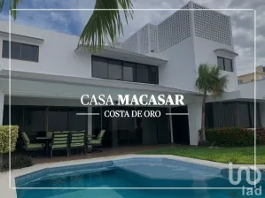 NEX-109487 - Casa en Venta, con 3 recamaras, con 4 baños, con 550 m2 de construcción en Costa de Oro, CP 94299, Veracruz de Ignacio de la Llave.