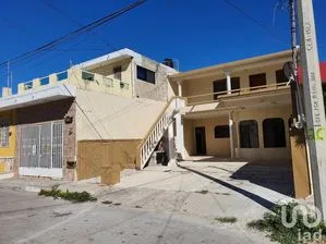 NEX-212212 - Casa en Venta, con 3 recamaras, con 3 baños, con 139.68 m2 de construcción en Progreso de Castro Centro, CP 97320, Yucatán.
