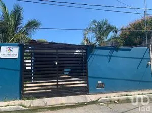 NEX-208444 - Casa en Renta, con 2 recamaras, con 1 baño en Pedro Sainz de Baranda, CP 24195, Campeche.