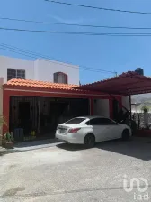 NEX-99984 - Casa en Venta, con 4 recamaras, con 2 baños, con 200 m2 de construcción en Los Arcos, CP 24154, Campeche.