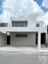 NEX-212341 - Casa en Venta, con 3 recamaras, con 3 baños, con 290 m2 de construcción en Conkal, CP 97345, Yucatán.