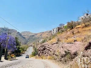 NEX-212031 - Terreno en Venta en Paseo de La Presa, CP 36094, Guanajuato.