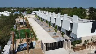 NEX-209084 - Casa en Venta, con 3 recamaras, con 4 baños, con 150 m2 de construcción en Dzityá, CP 97302, Yucatán.