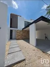 NEX-211566 - Casa en Venta, con 3 recamaras, con 3 baños, con 234 m2 de construcción en Temozon Norte, CP 97302, Yucatán.