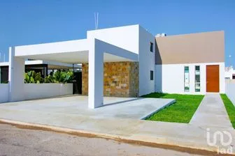 NEX-212284 - Casa en Venta, con 3 recamaras, con 5 baños, con 305 m2 de construcción en Dzityá, CP 97302, Yucatán.