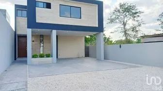 NEX-208827 - Casa en Venta, con 4 recamaras, con 5 baños, con 340 m2 de construcción en Cholul, CP 97305, Yucatán.