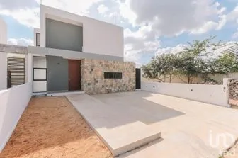NEX-210695 - Casa en Venta, con 3 recamaras, con 3 baños, con 165.89 m2 de construcción en Conkal, CP 97345, Yucatán.