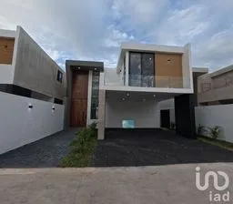 NEX-216279 - Casa en Venta, con 3 recamaras, con 4 baños, con 258 m2 de construcción en Conkal, CP 97345, Yucatán.