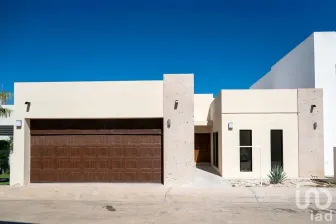NEX-98665 - Casa en Venta, con 3 recamaras, con 2 baños, con 280 m2 de construcción en Los Santos Residencial, CP 83224, Sonora.