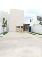 NEX-207714 - Casa en Venta, con 3 recamaras, con 3 baños, con 175 m2 de construcción en Cholul, CP 97305, Yucatán.