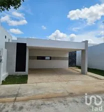 NEX-211764 - Casa en Venta, con 3 recamaras, con 3 baños, con 228 m2 de construcción en Conkal, CP 97345, Yucatán.