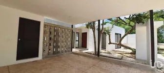 NEX-93604 - Casa en Venta, con 3 recamaras, con 3 baños, con 250 m2 de construcción en Cholul, CP 97305, Yucatán.