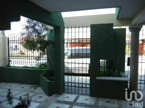 NEX-91901 - Casa en Venta, con 5 recamaras, con 3 baños en Pensiones, CP 97219, Yucatán.