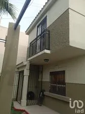 NEX-173619 - Casa en Renta, con 3 recamaras, con 1 baño, con 110 m2 de construcción en Valle del Sol, CP 32422, Chihuahua.