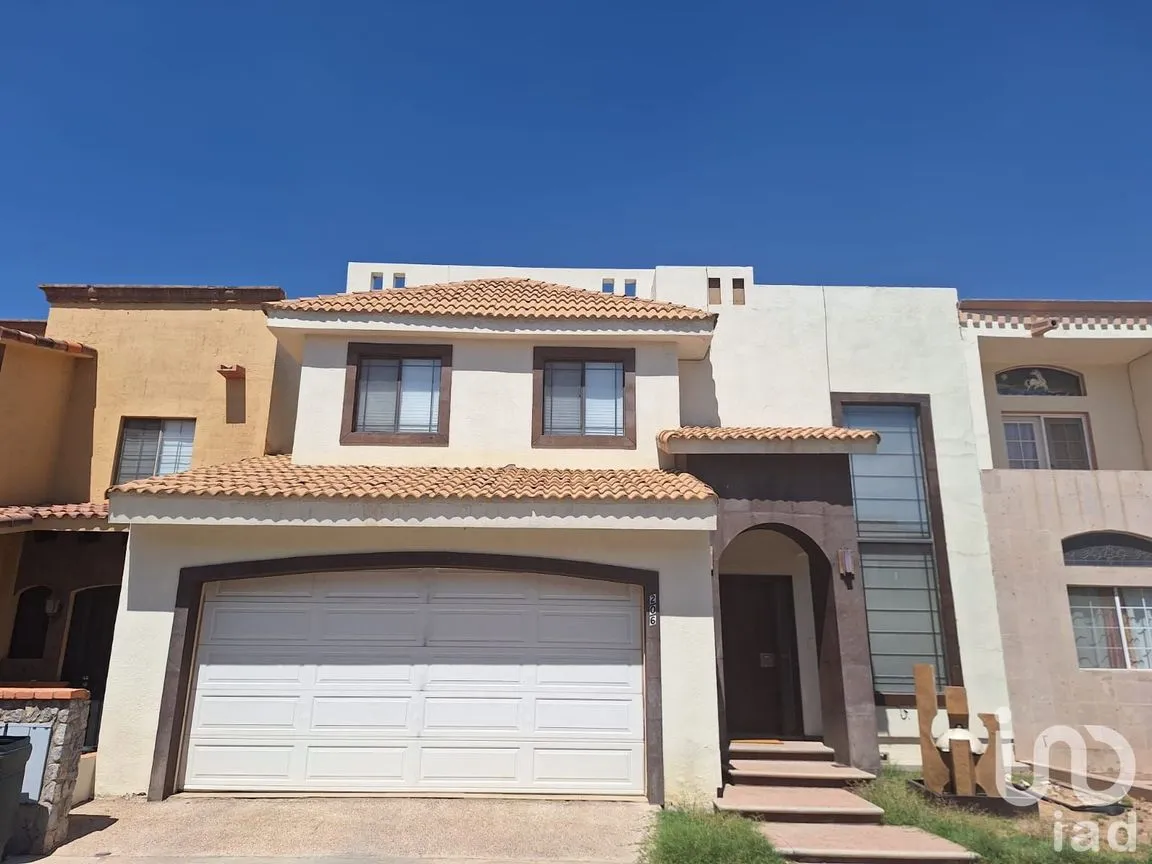 Casa en Venta en Bosques del Sol, Juárez, Chihuahua | NEX-214335 | iad México | Foto 1 de 22