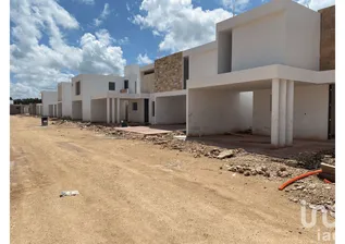 NEX-208281 - Casa en Venta, con 2 recamaras, con 2 baños, con 258 m2 de construcción en Conkal, CP 97345, Yucatán.