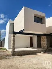 NEX-211057 - Casa en Venta, con 2 recamaras, con 2 baños, con 126 m2 de construcción en Santa Rita Cholul, CP 97130, Yucatán.