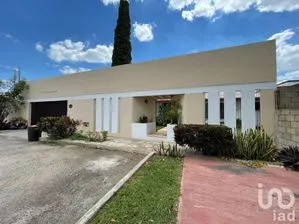 NEX-210962 - Casa en Venta, con 4 recamaras, con 7 baños, con 482 m2 de construcción en San Pedro Cholul, CP 97138, Yucatán.