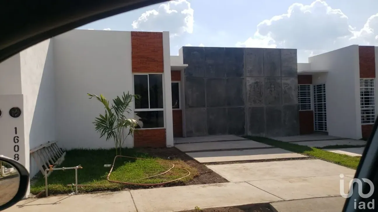 Casa en Venta en El Porvenir, Colima, Colima