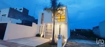 NEX-209301 - Casa en Venta, con 2 recamaras, con 2 baños, con 123 m2 de construcción en Residencial Valle Verde, CP 28017, Colima.