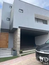 NEX-207733 - Casa en Renta, con 3 recamaras, con 3 baños, con 257 m2 de construcción en La Vista, CP 78215, San Luis Potosí.