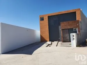 NEX-212160 - Casa en Venta, con 3 recamaras, con 3 baños, con 240 m2 de construcción en Villa de Pozos, CP 78421, San Luis Potosí.