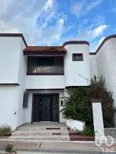 NEX-215760 - Casa en Renta, con 3 recamaras, con 3 baños, con 250 m2 de construcción en Mas Palomas (Valle de Santiago), CP 64780, Nuevo León.