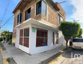 NEX-208182 - Casa en Venta, con 6 recamaras, con 2 baños, con 214 m2 de construcción en Santa Cecilia, CP 47849, Jalisco.