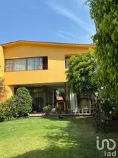 NEX-208706 - Casa en Venta, con 5 recamaras, con 4 baños, con 740 m2 de construcción en Lomas Quebradas, CP 10000, Ciudad de México.