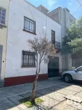 NEX-208733 - Casa en Venta, con 3 recamaras, con 2 baños, con 174 m2 de construcción en Narvarte Oriente, CP 03023, Ciudad de México.