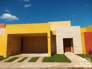 NEX-208333 - Casa en Venta, con 3 recamaras, con 3 baños, con 226 m2 de construcción en Conkal, CP 97345, Yucatán.