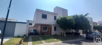 NEX-210181 - Casa en Venta, con 3 recamaras, con 3 baños, con 182 m2 de construcción en Real del Bosque, CP 76922, Querétaro.