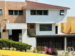 NEX-186907 - Casa en Venta, con 3 recamaras, con 3 baños, con 800 m2 de construcción en Pedregal de Echegaray, CP 53283, México.