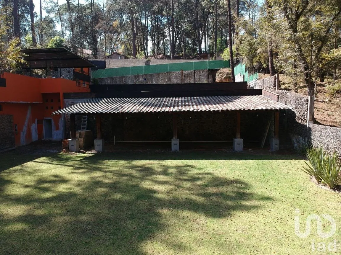 Casa en Venta en Avándaro, Valle de Bravo, Estado De México