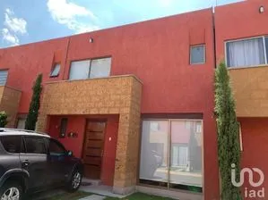 NEX-216362 - Casa en Venta, con 3 recamaras, con 2 baños, con 180 m2 de construcción en Lerma de Villada Centro, CP 52000, Estado De México.