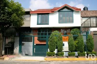 NEX-157468 - Casa en Renta, con 3 recamaras, con 3 baños, con 360 m2 de construcción en Paseos de Taxqueña, CP 04250, Ciudad de México.