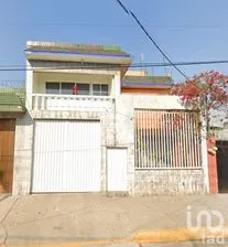 NEX-204653 - Casa en Venta, con 6 recamaras, con 4 baños, con 459 m2 de construcción en Juárez Pantitlán, CP 57460, México.