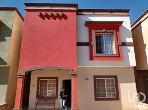 NEX-157344 - Casa en Venta, con 3 recamaras, con 2 baños, con 128 m2 de construcción en Paseo del Parque, CP 32659, Chihuahua.