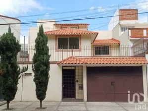 NEX-196634 - Casa en Venta, con 3 recamaras, con 2 baños, con 258 m2 de construcción en Los Encinos, CP 14239, Ciudad de México.