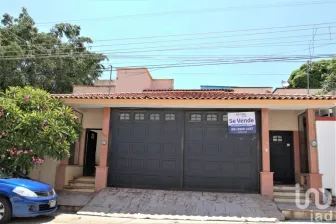 NEX-178791 - Casa en Venta, con 3 recamaras, con 2 baños, con 302 m2 de construcción en Vista Hermosa, CP 29030, Chiapas.