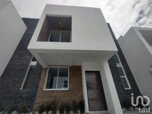 NEX-180092 - Casa en Venta, con 3 recamaras, con 3 baños, con 229 m2 de construcción en Santa Matílde, CP 42119, Hidalgo.