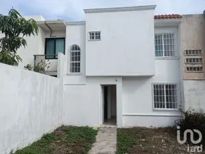 NEX-213955 - Casa en Venta, con 3 recamaras, con 1 baño, con 82 m2 de construcción en Nuevo Veracruz, CP 91726, Veracruz de Ignacio de la Llave.