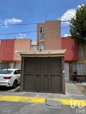 NEX-213256 - Casa en Renta, con 4 recamaras, con 1 baño, con 100 m2 de construcción en Los Héroes III, CP 50246, México.