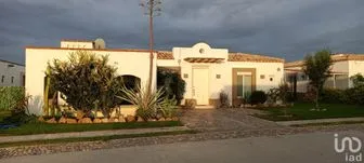 NEX-213698 - Casa en Venta, con 3 recamaras, con 3 baños, con 268 m2 de construcción en Hacienda de Aldama, CP 36815, Guanajuato.
