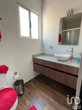 NEX-219551 - Casa en Venta, con 3 recamaras, con 2 baños, con 134 m2 de construcción en Bosque Esmeralda, CP 52930, México.